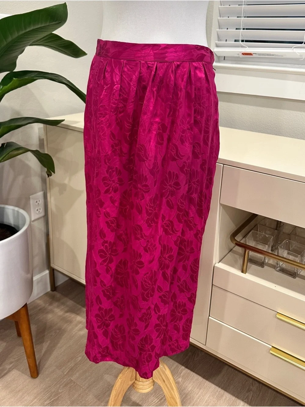Maggy London 100% Silk Vintage Skirt - Picture 6 of 8